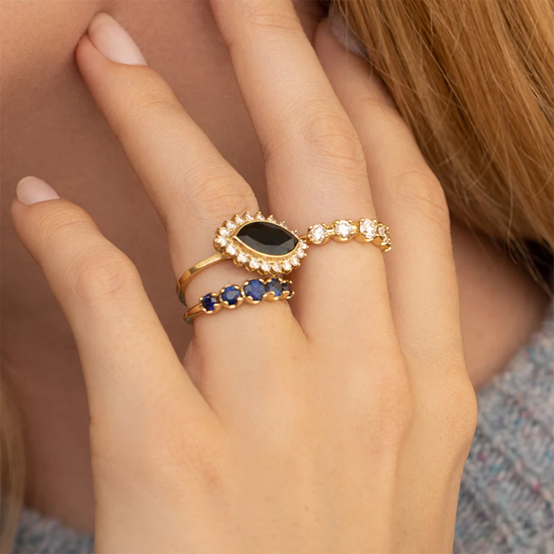 Graduated Blue Sapphire Ring - Image 4