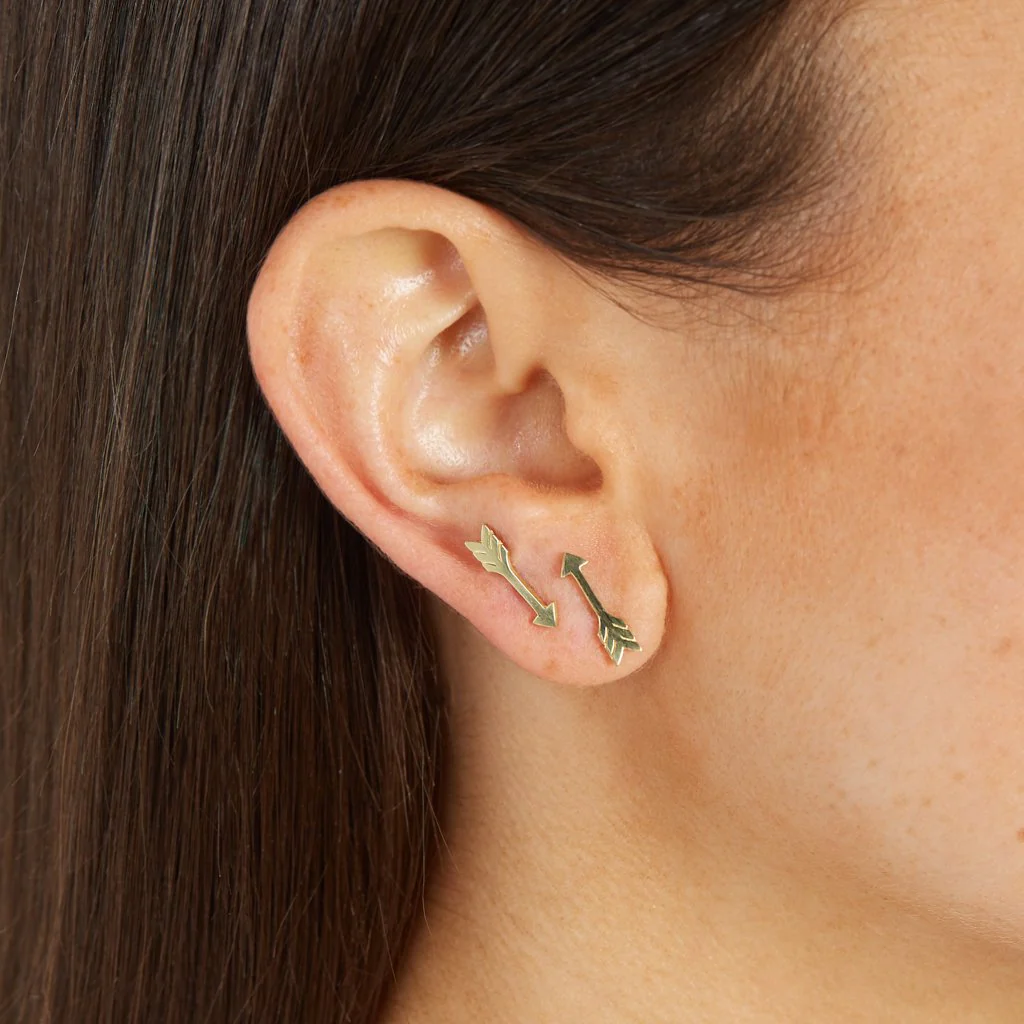 Single Yellow Gold Extra Small Arrow Stud - Image 4